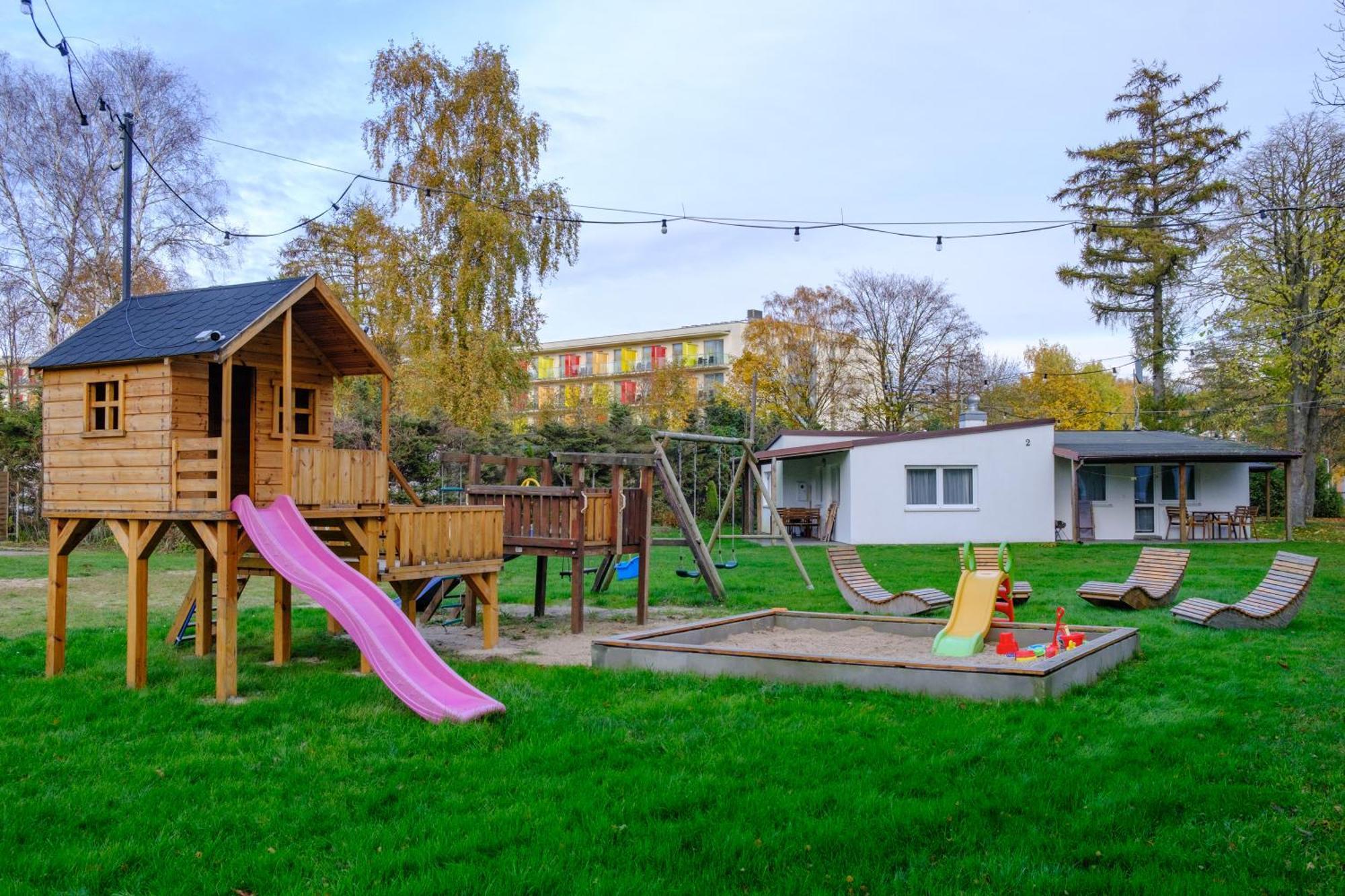 Domki Ajna Park W Uzdrowisku 코워브제크 외부 사진