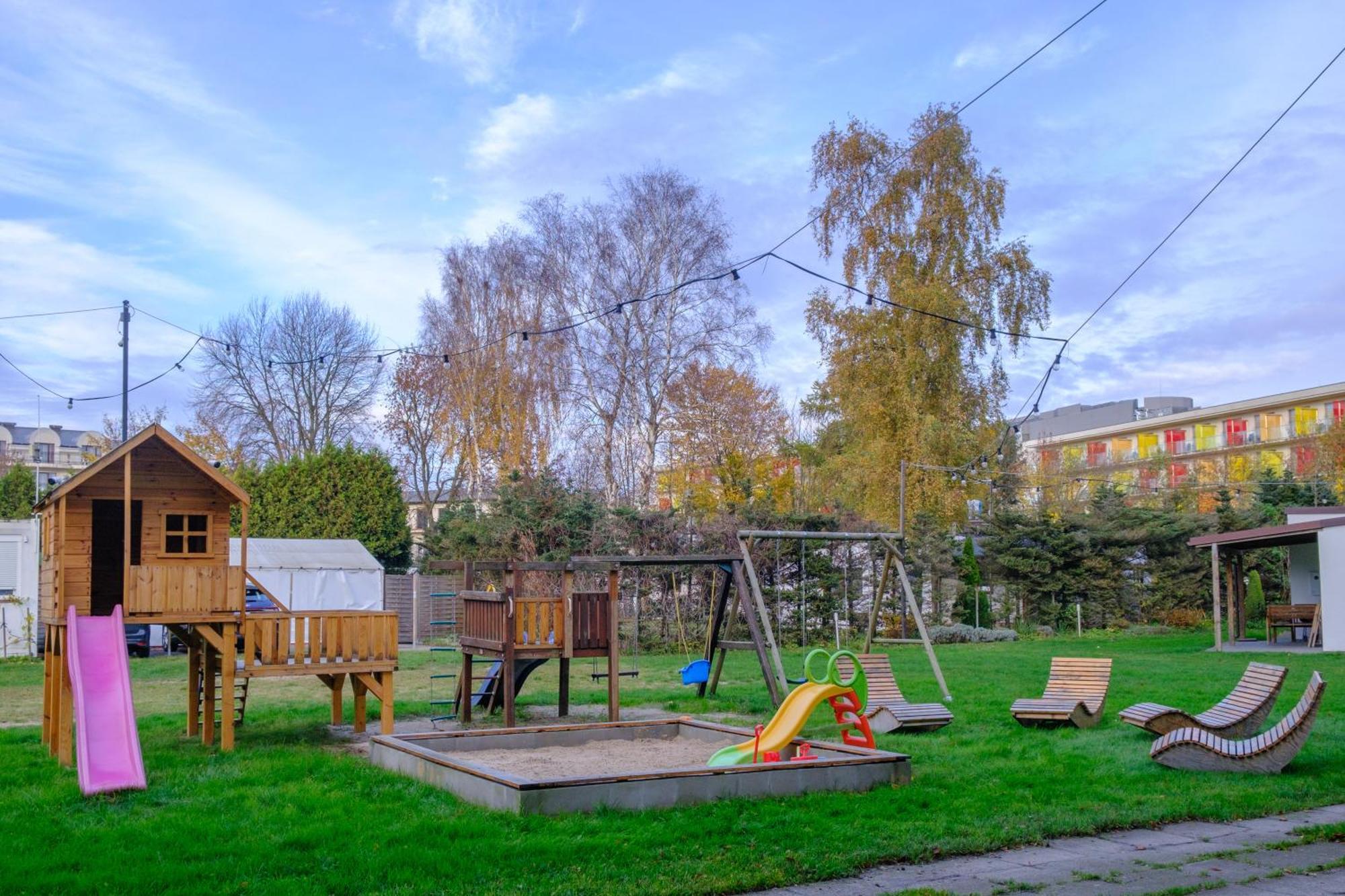 Domki Ajna Park W Uzdrowisku 코워브제크 외부 사진